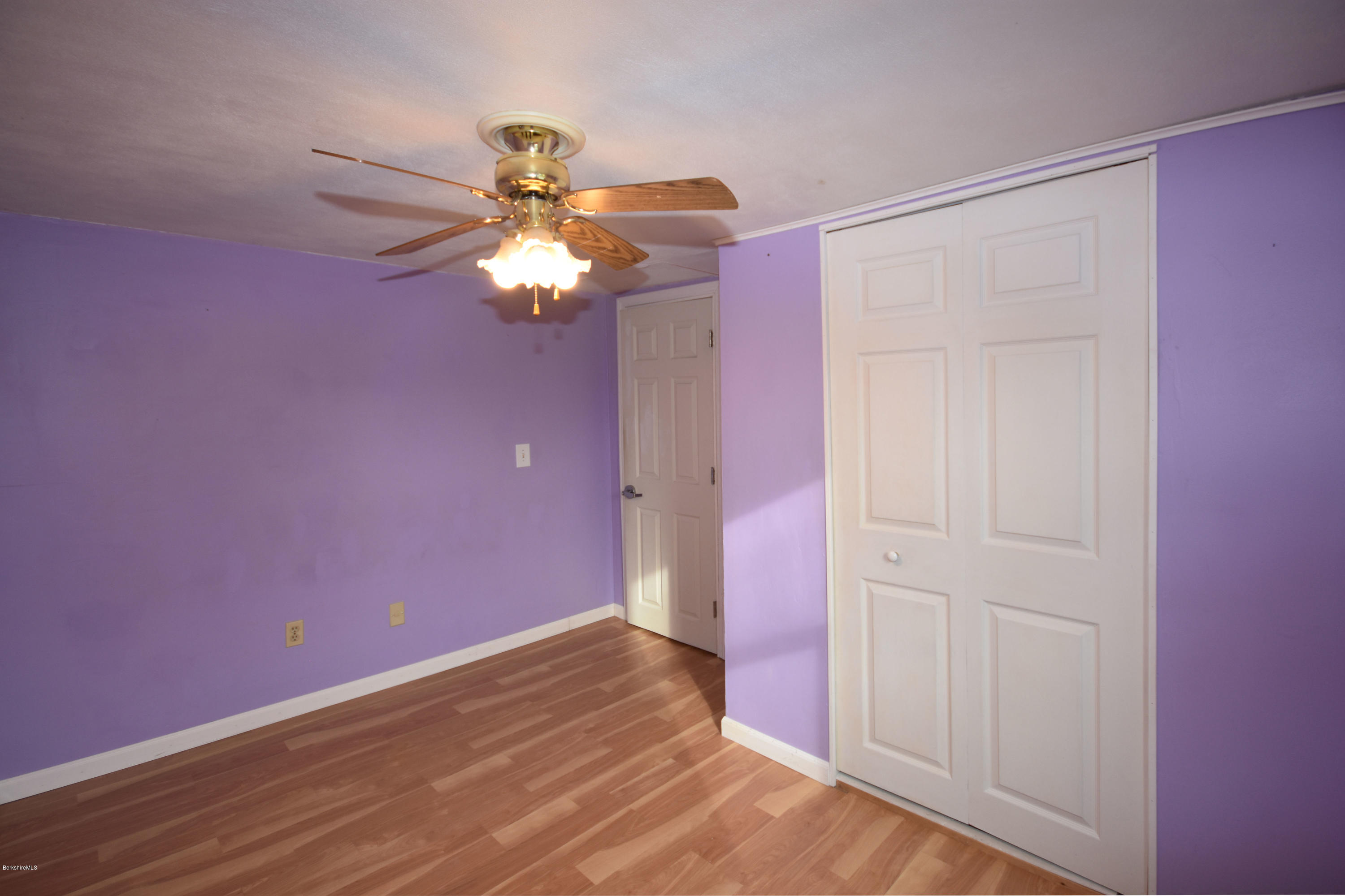 41 Pecks Road Pittsfield, MA 01201 - Photo 28 of 47 Bedroom #3