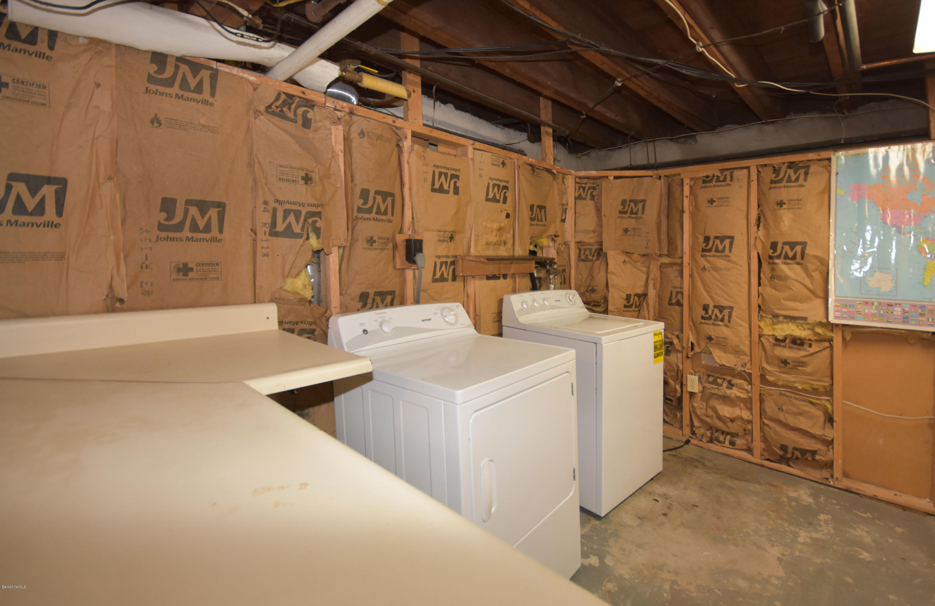41 Pecks Road Pittsfield, MA 01201 - Photo 33 of 47 Laundry