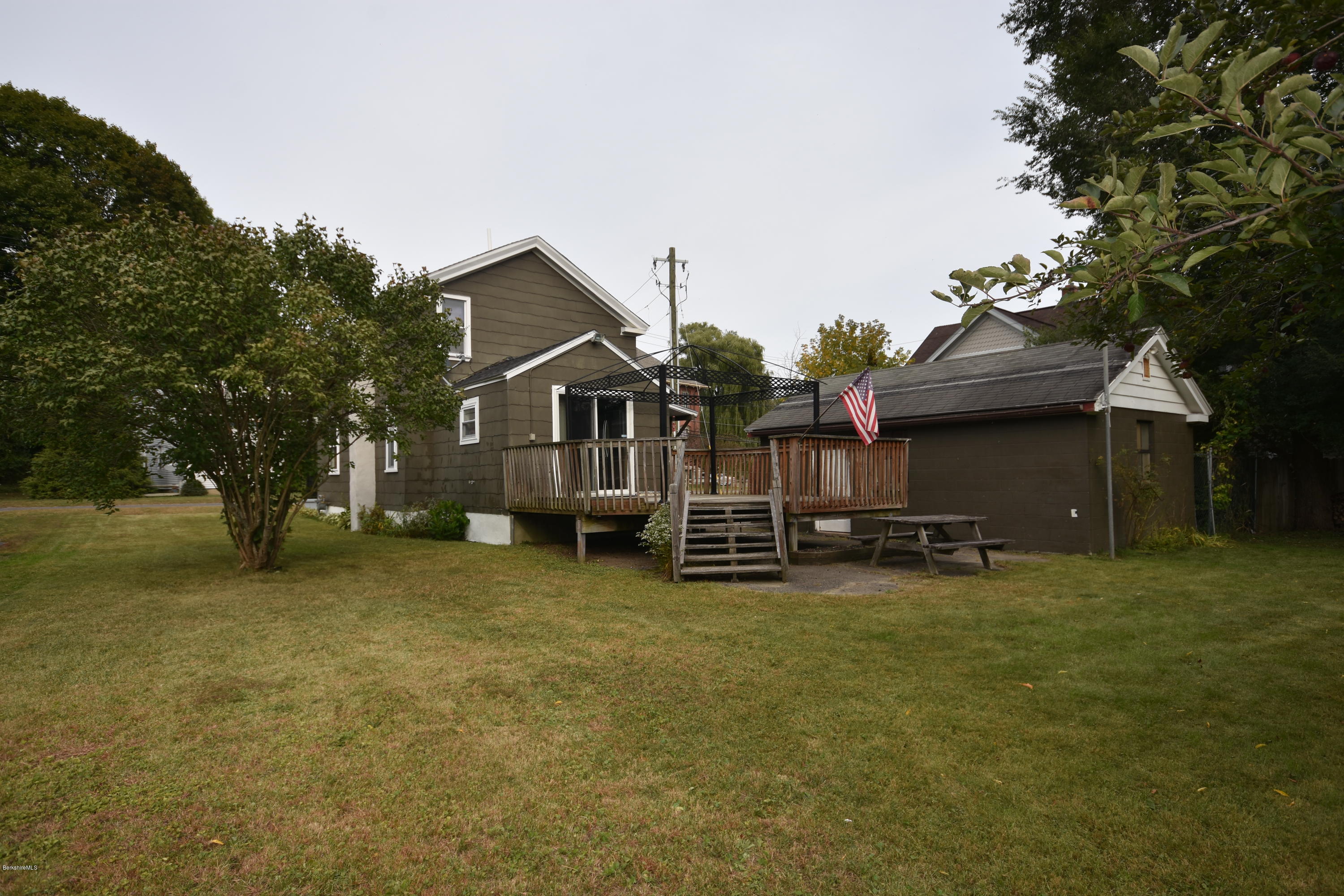 41 Pecks Road Pittsfield, MA 01201 - Photo 37 of 47 Exterior