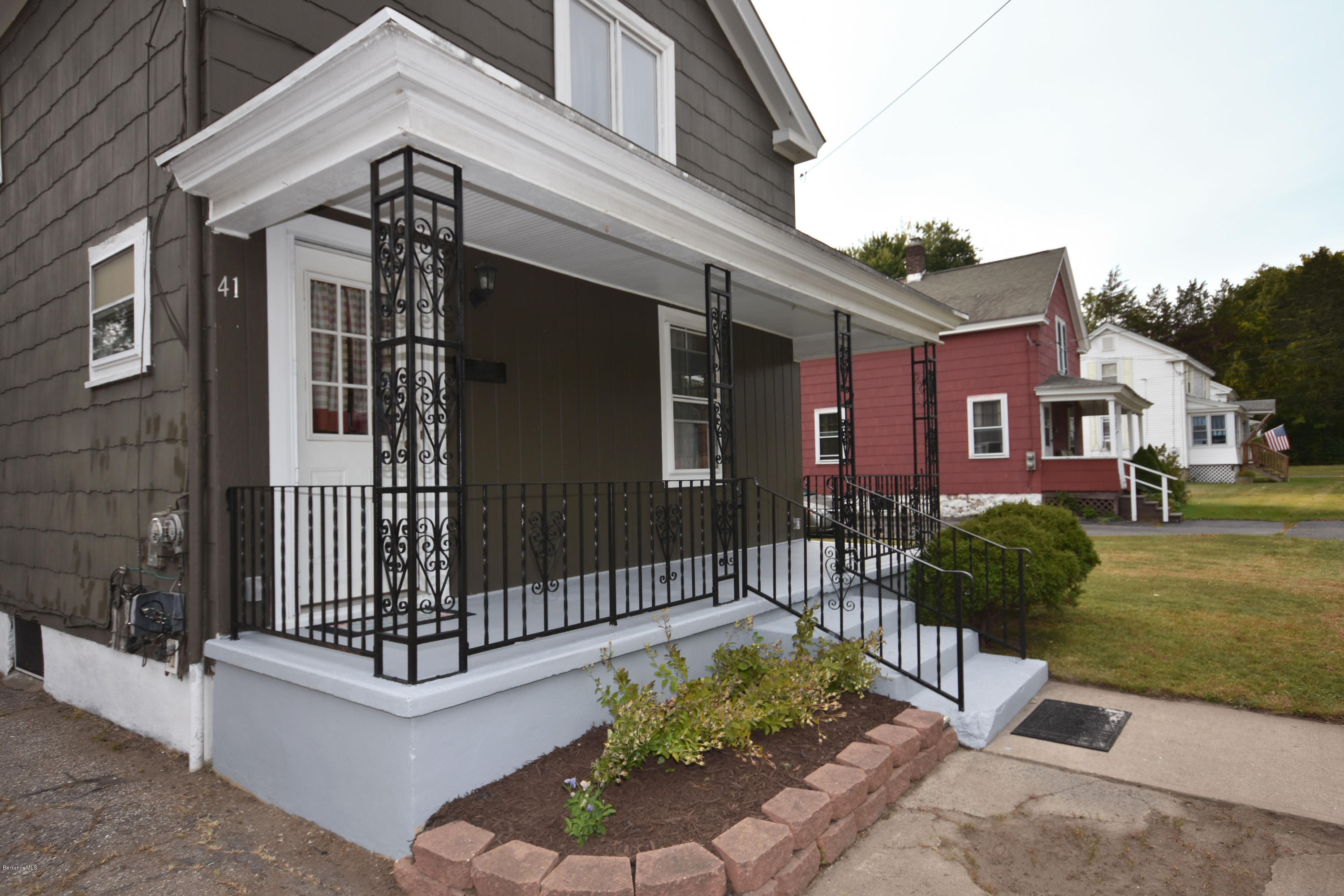 41 Pecks Road Pittsfield, MA 01201 - Photo 5 of 47 Exterior