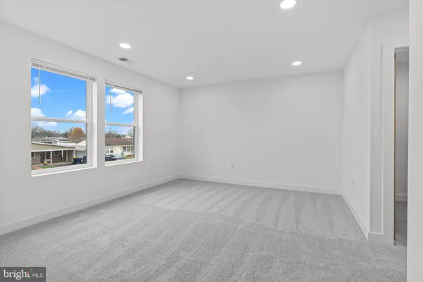 $3,600 | 265 Holly Drive, Levittown, PA 19055