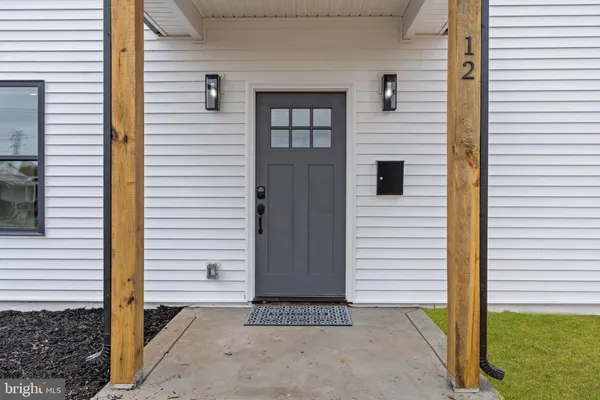 $3,600 | 265 Holly Drive, Levittown, PA 19055