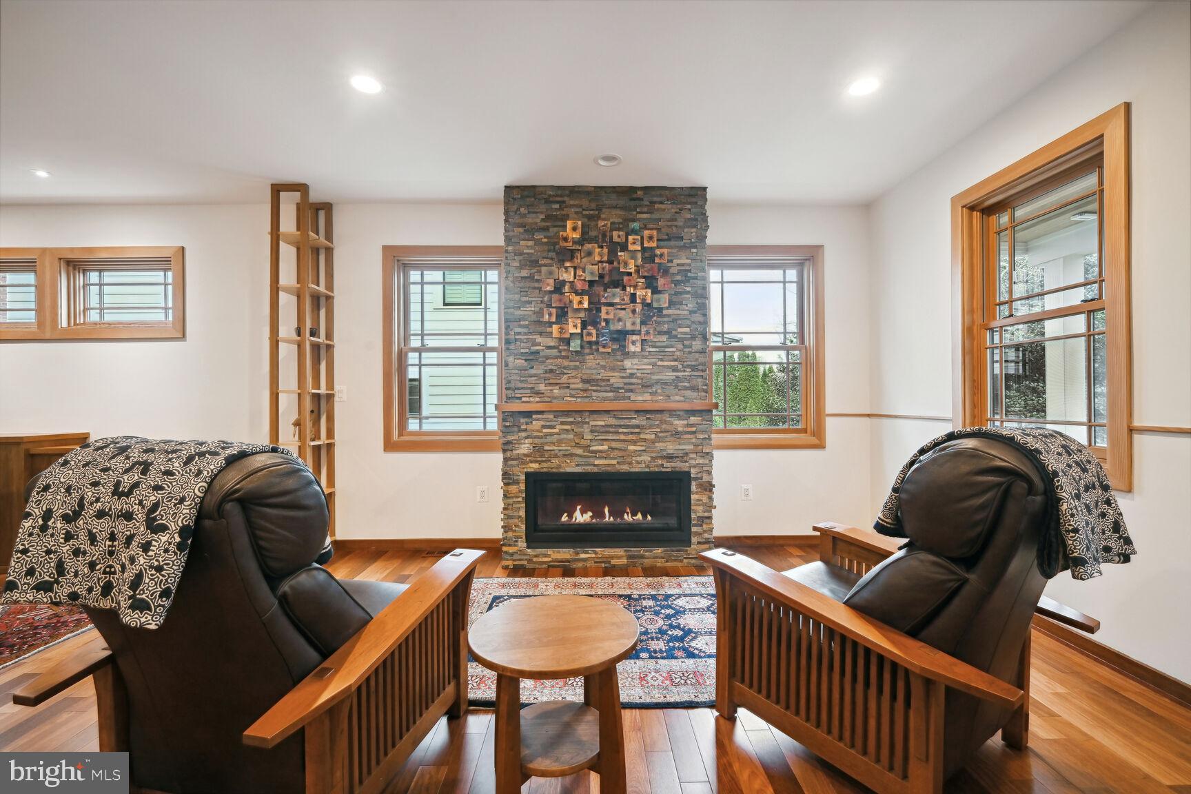 8101 Custer Road Bethesda, MD 20814 - Photo 12 of 77 Gas Fireplace