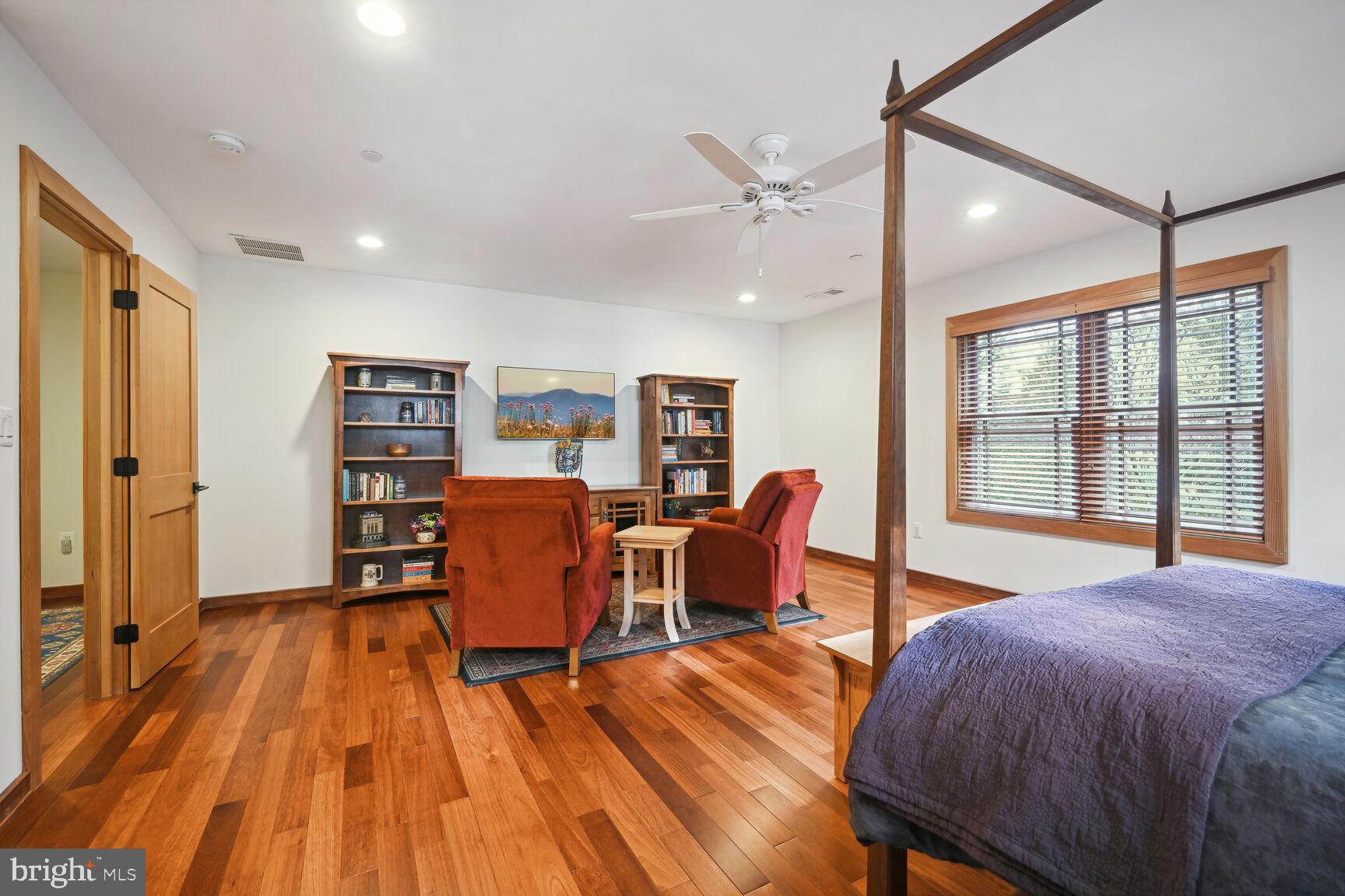 8101 Custer Road Bethesda, MD 20814 - Photo 34 of 77