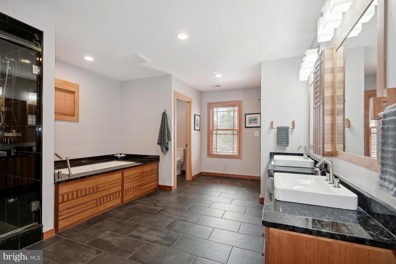 8101 Custer Road Bethesda, MD 20814 - Photo 38 of 77