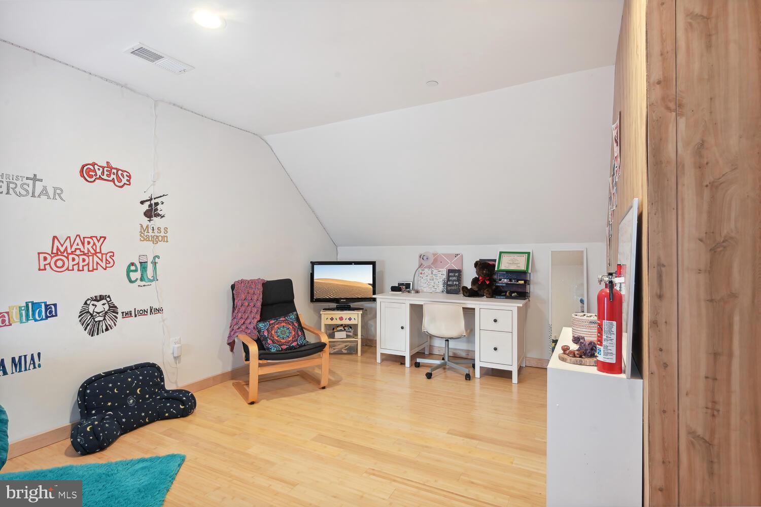 8101 Custer Road Bethesda, MD 20814 - Photo 53 of 77 Bedroom 3 loft