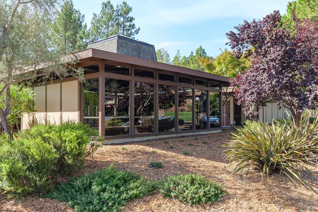$699,000 | 29 Surrey Lane, San Rafael, CA 94903