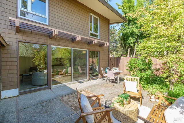$699,000 | 29 Surrey Lane, San Rafael, CA 94903