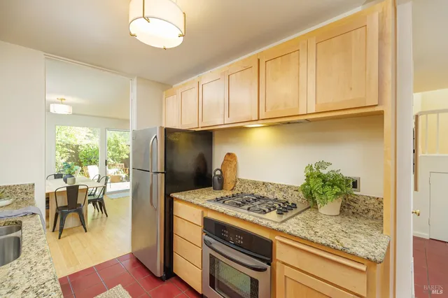 $699,000 | 29 Surrey Lane, San Rafael, CA 94903