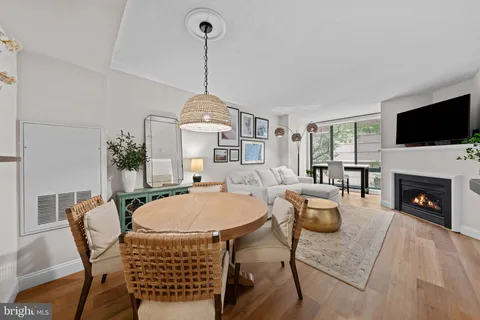 $449,000 | 851 North Glebe Road, Unit 207, Arlington, VA 22203