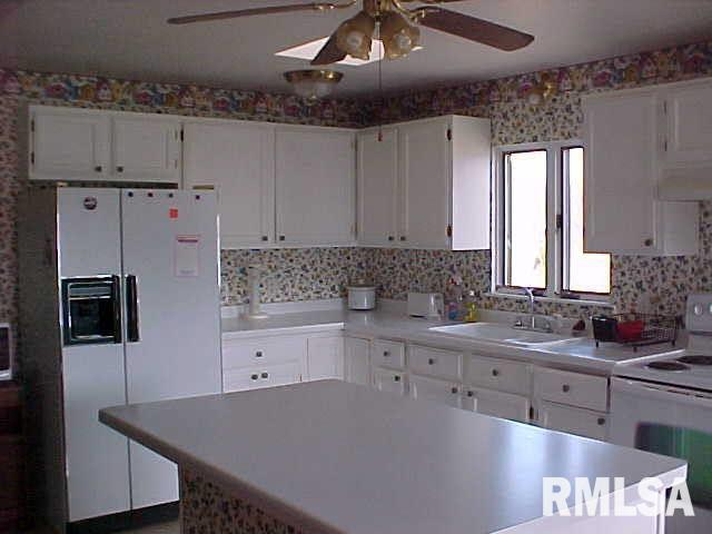 2350 Wolf Creek Road Carbondale, IL 62902 - Photo 4 of 22 Gallery Image 4