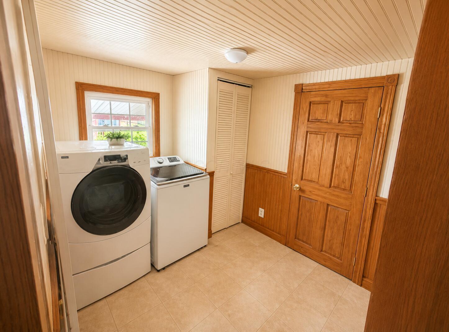 406 Lancaster Pike Circleville, OH 43113 - Photo 9 of 20