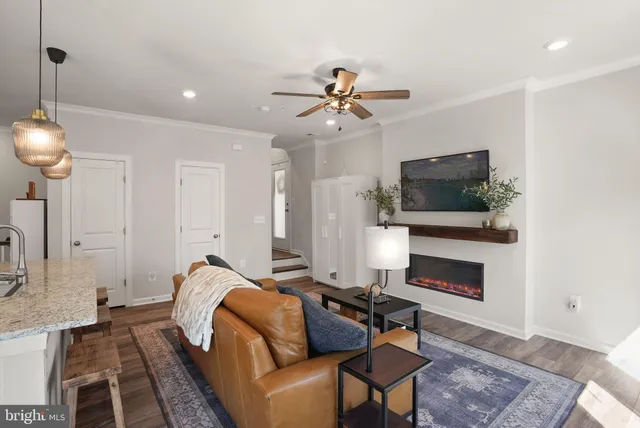 $475,000 | 1317 Rail, Woodbridge, VA 22191