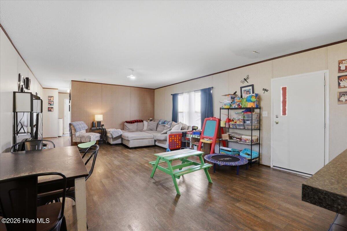 452 Pitt County Line Road Grifton, NC 28530 - Photo 24 of 41 Home 2 Living Area