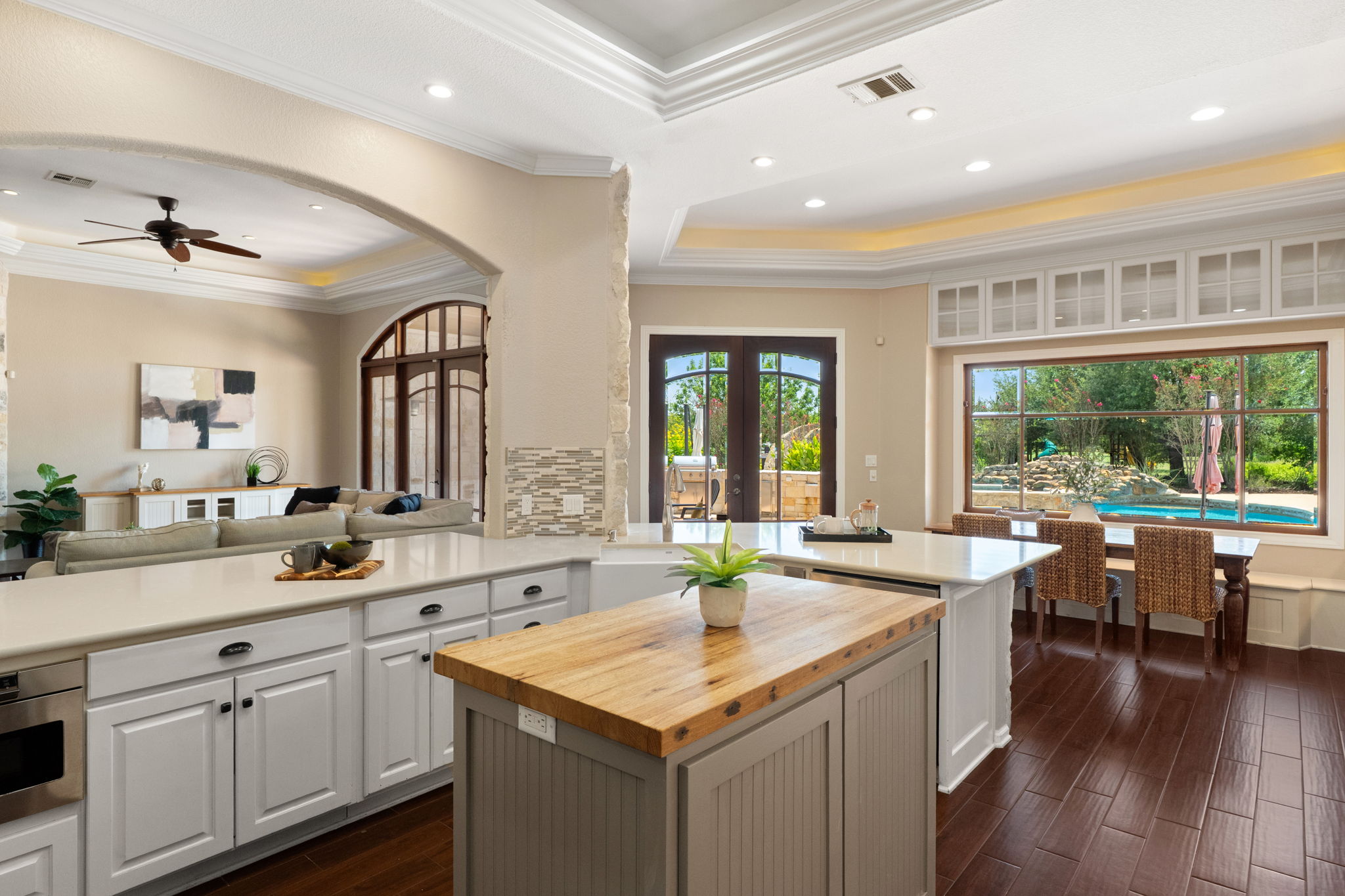 218 Courtnee's Way Georgetown, TX 78626 - Photo 12 of 36 a kitchen with lots of counter top space
