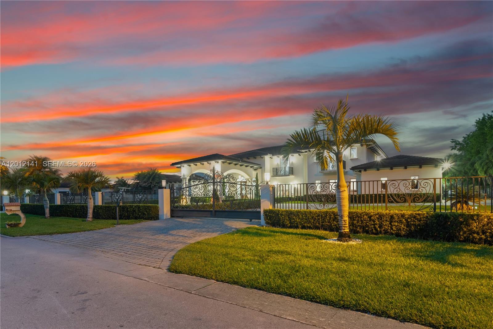 12401 Southwest 45th Street Miami, FL 33175 - Photo 4 of 79