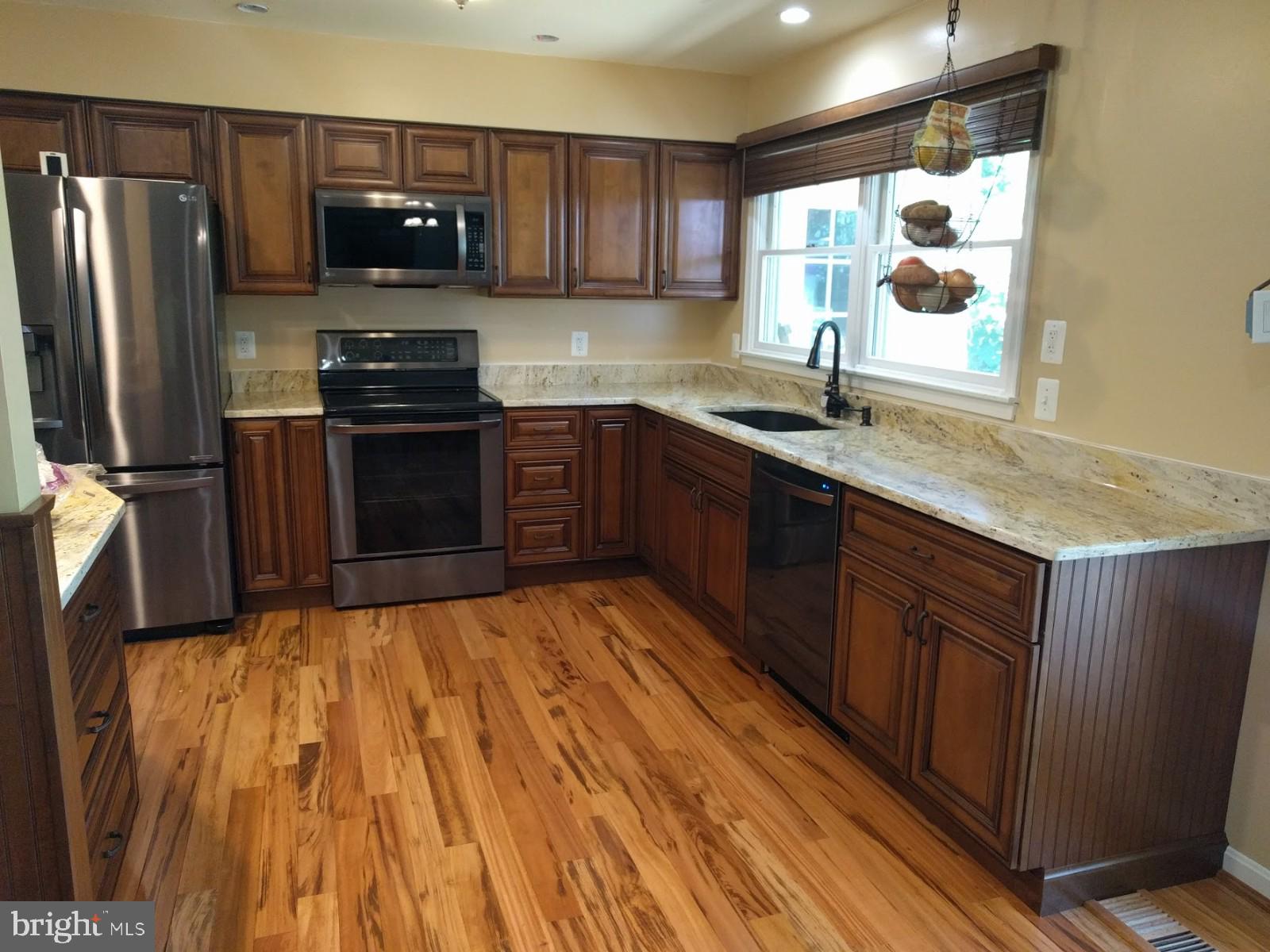 5582 Quiet Brook Road Fairfax, VA 22030 - Photo 13 of 31 Recently, completely renovated kitchen.