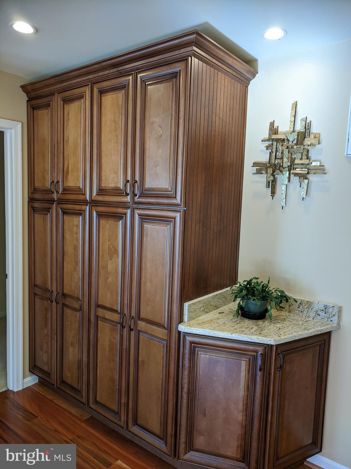 5582 Quiet Brook Road Fairfax, VA 22030 - Photo 16 of 31 Gallery Image 16
