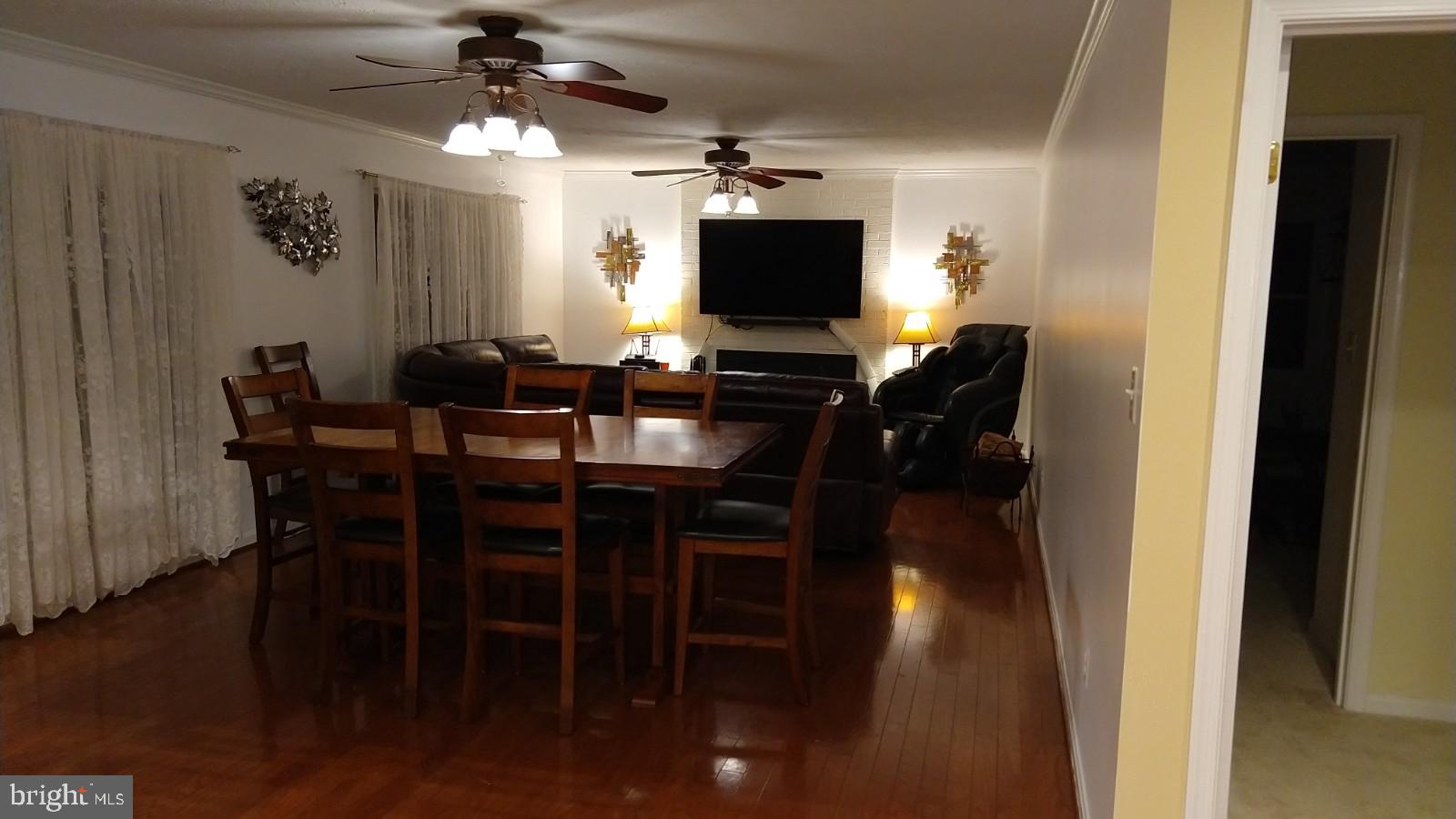 5582 Quiet Brook Road Fairfax, VA 22030 - Photo 20 of 31 Dining room has access to patio thru French door.