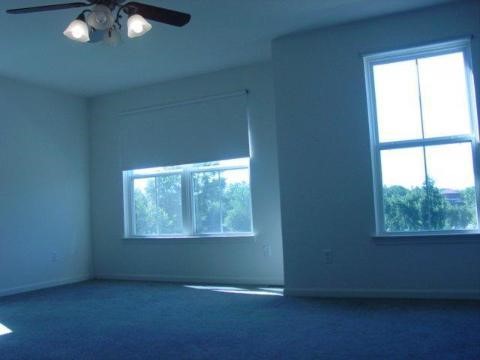 925 Crescent Monroechartertownship Monroe Mi 48162 Monroe, MI 48162 - Photo 6 of 8 166872-5.JPG