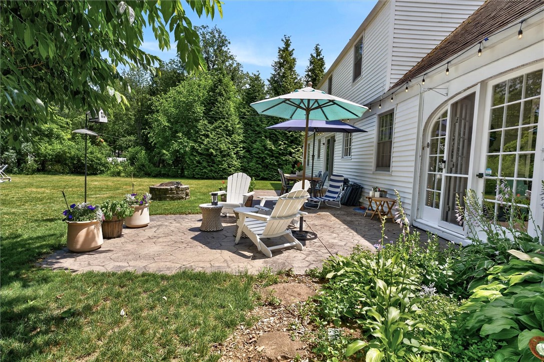 44 Charmwood Road Pittsford, NY 14534 - Photo 5 of 46