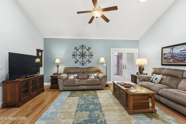 $339,650 | 48 Saddle Brook Lane, Crossville, TN 38571
