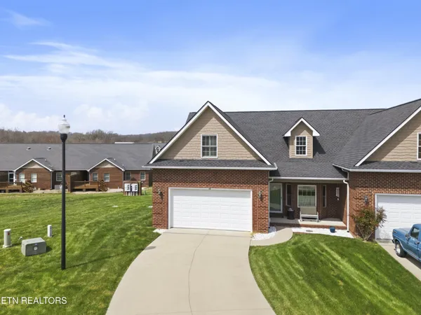 $339,650 | 48 Saddle Brook Lane, Crossville, TN 38571