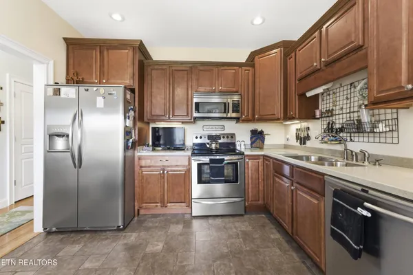 $339,650 | 48 Saddle Brook Lane, Crossville, TN 38571