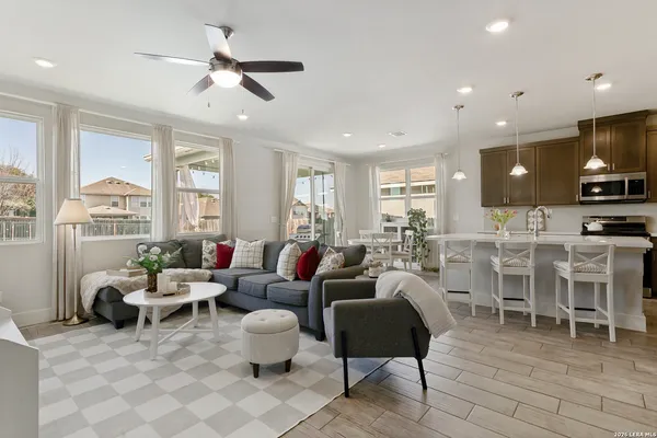 $399,850 | 7350 Walkers Loop, Live Oak, TX 78233