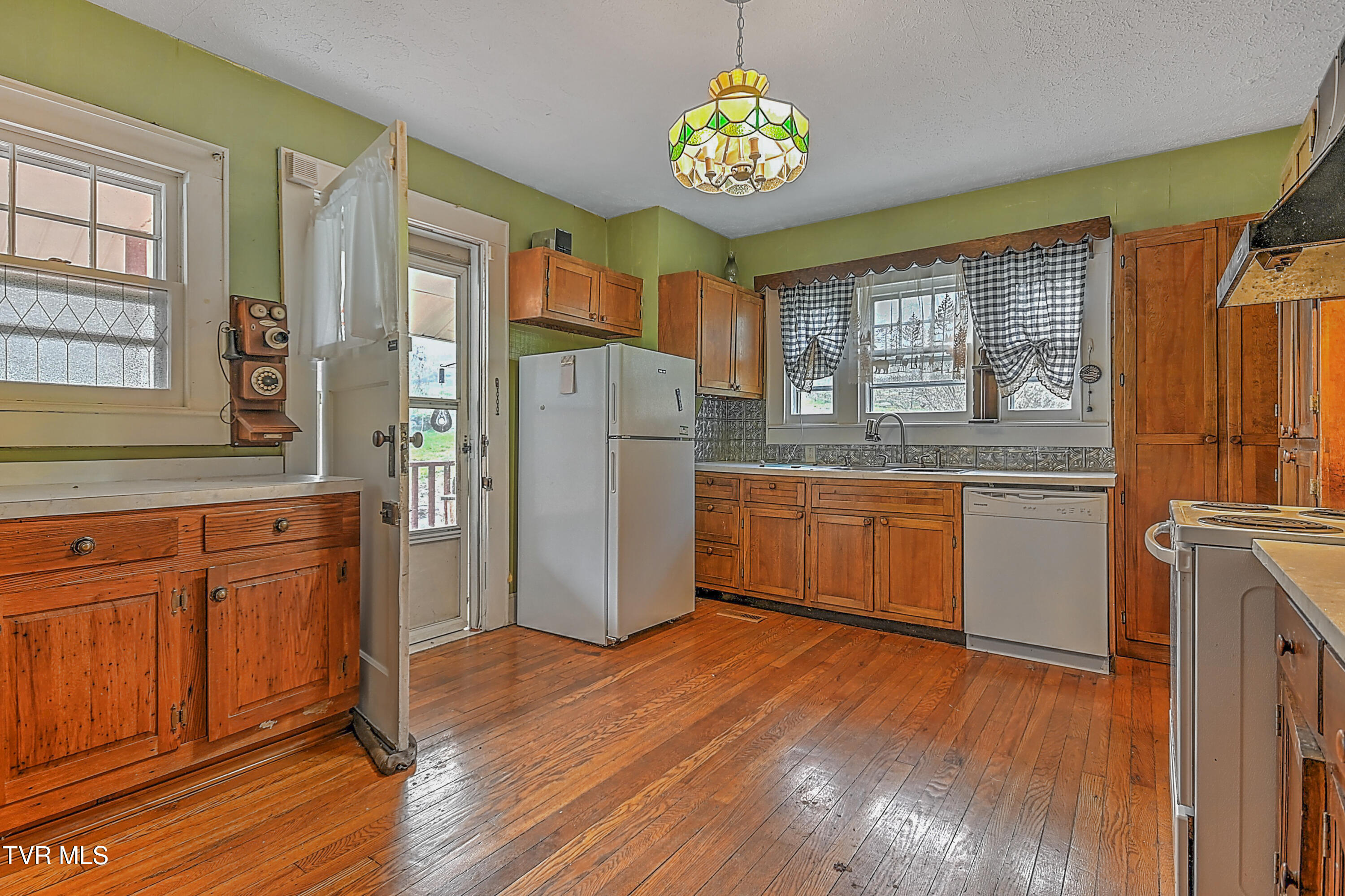 150 River Bluff Road Fort Blackmore, VA 24250 - Photo 11 of 53 150 River Bluff KB-45