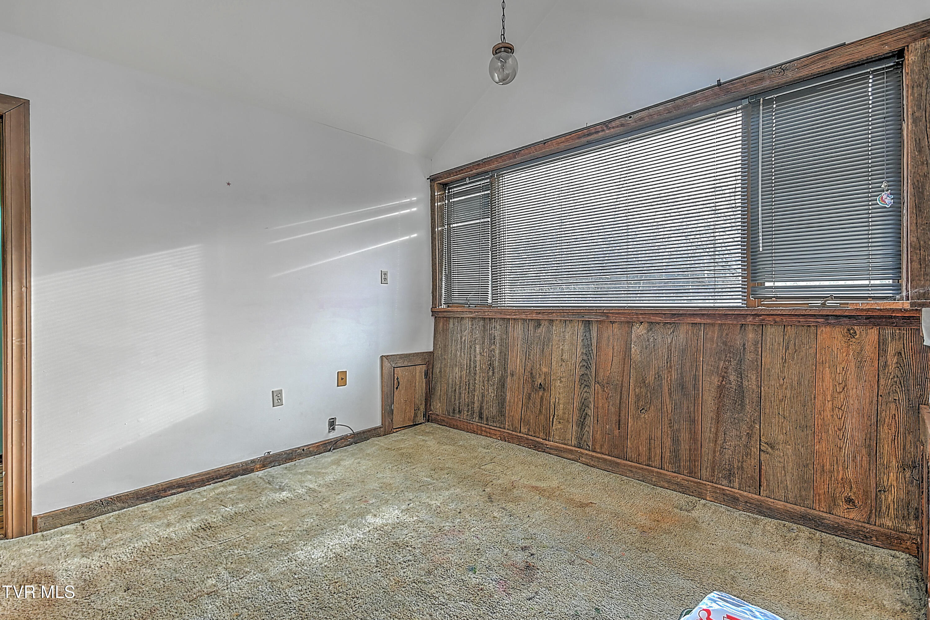 150 River Bluff Road Fort Blackmore, VA 24250 - Photo 35 of 53 150 River Bluff KB-68