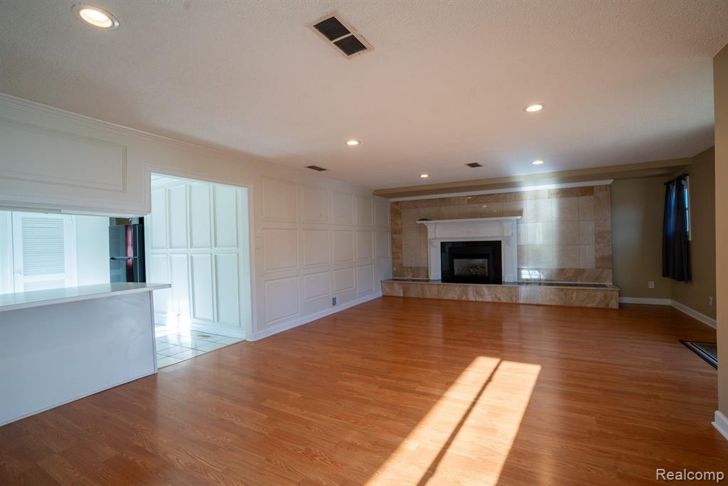 4205 Harding Street Dearborn Heights, MI 48125 - Photo 15 of 30