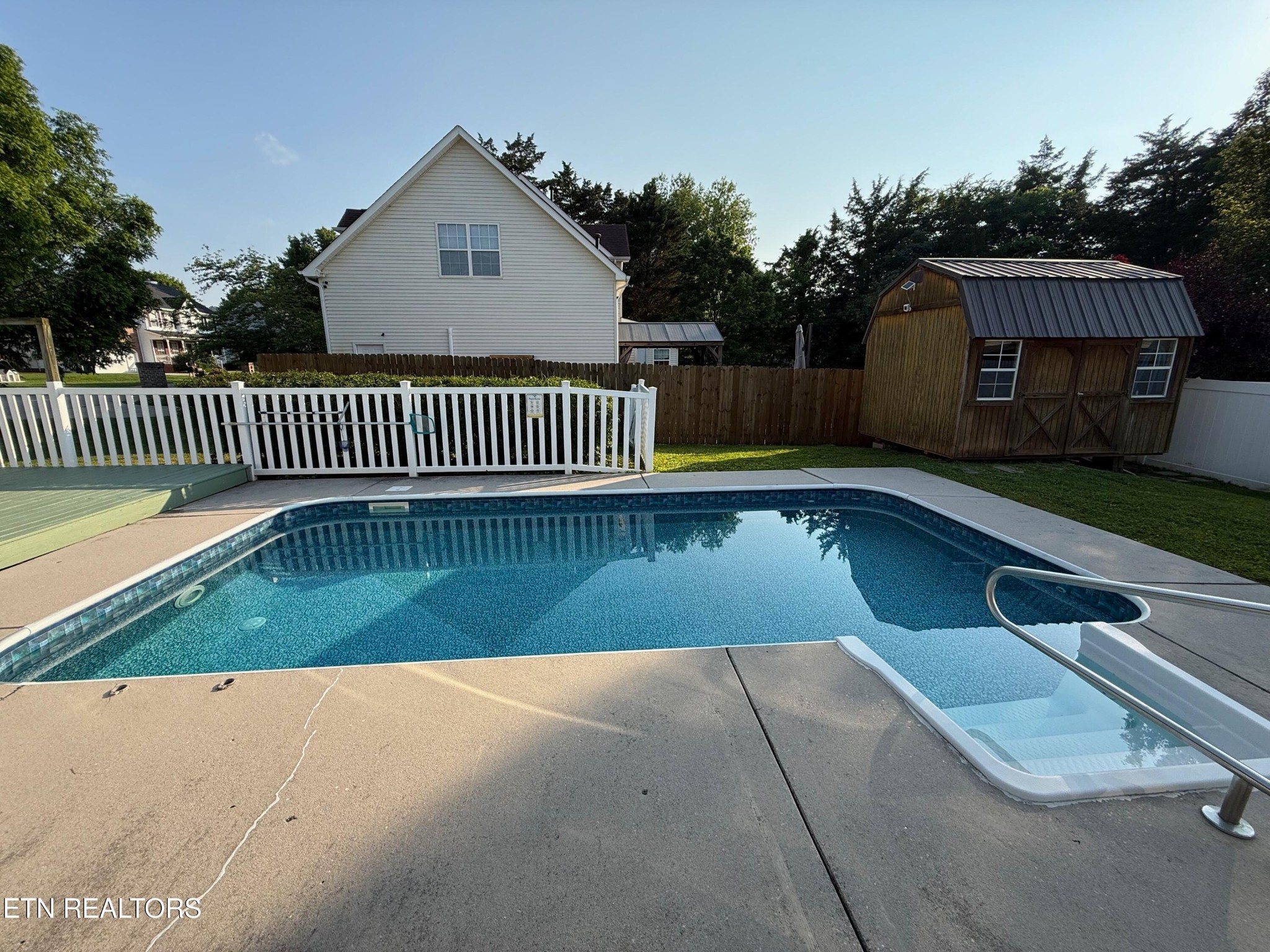 7243 Autumn View Lane Powell, TN 37849 - Photo 23 of 30 Gallery Image 23