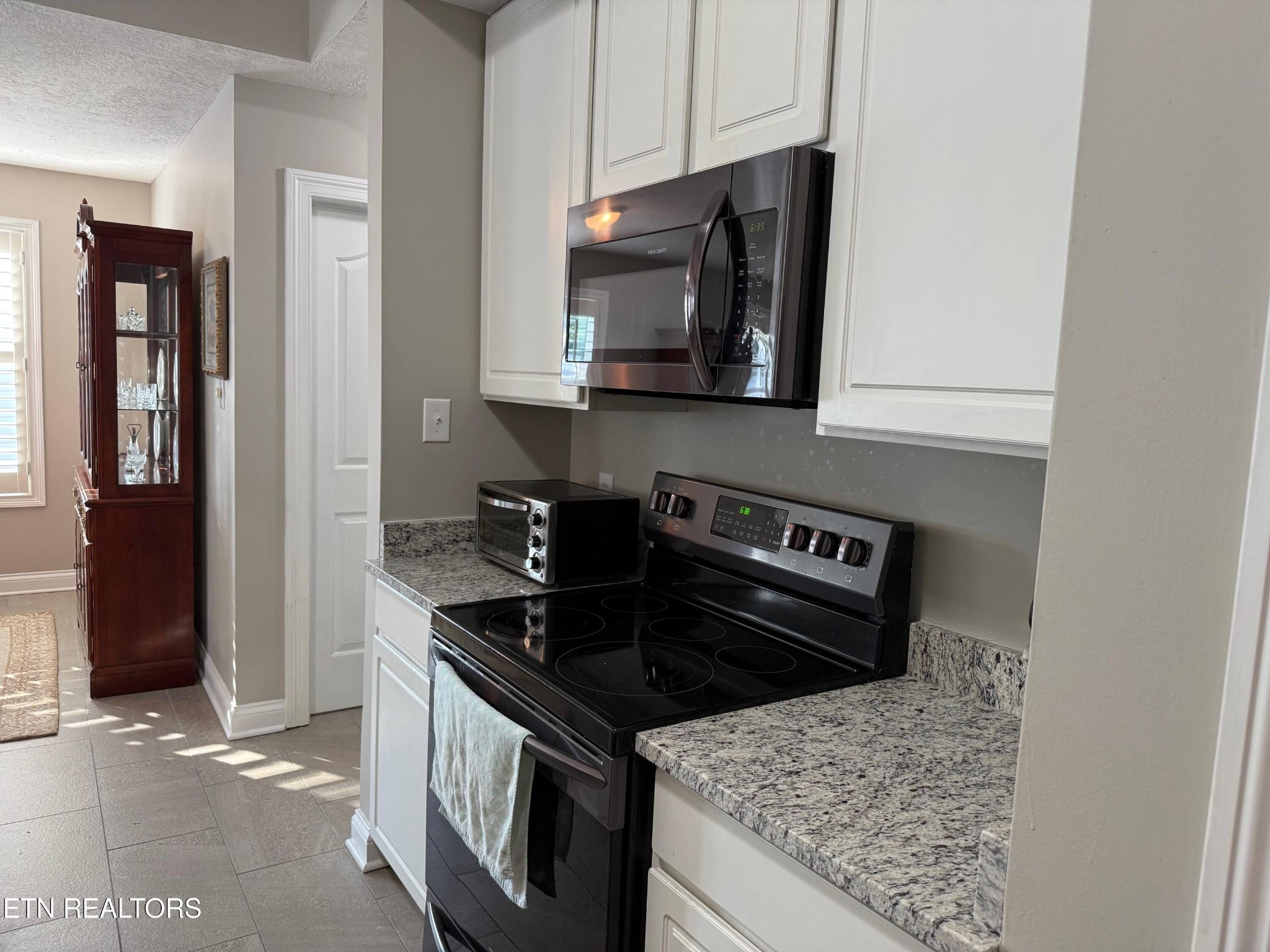 7243 Autumn View Lane Powell, TN 37849 - Photo 7 of 30 Gallery Image 7