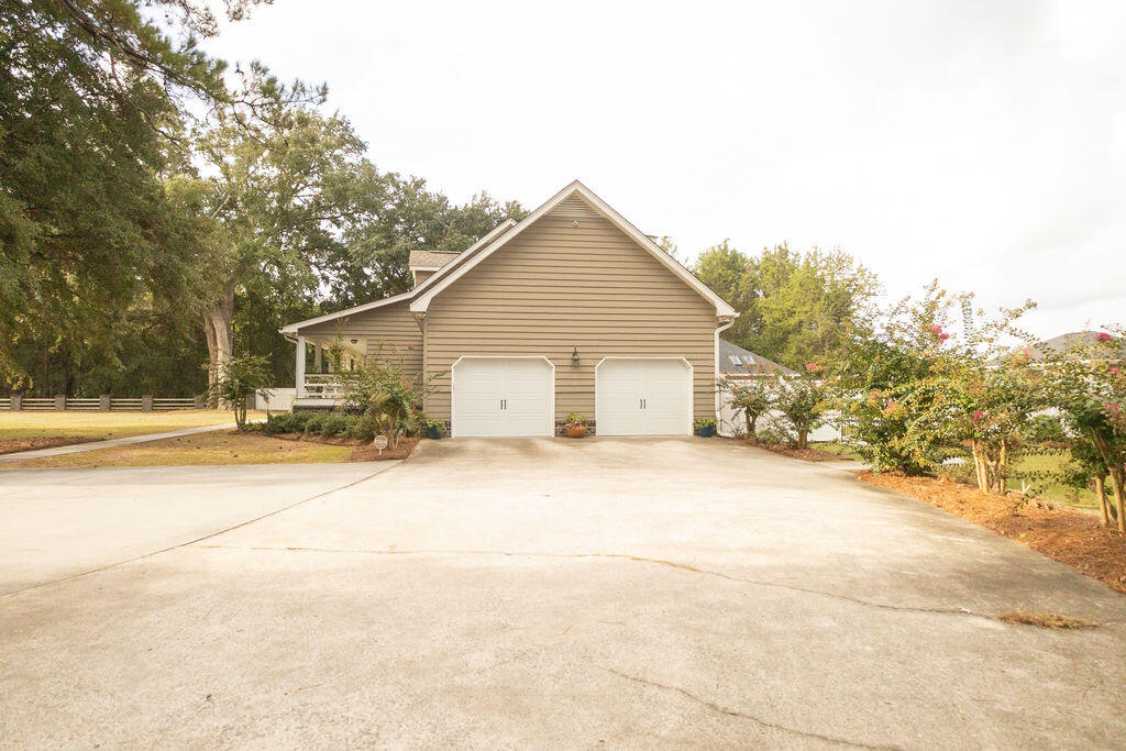 580 Possum Corner Road Walterboro, SC 29488 - Photo 7 of 51 3T6A7172