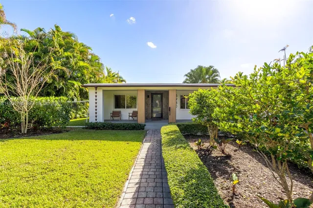 $5,000 | 5930 Southwest 47th Street, Miami, FL 33155