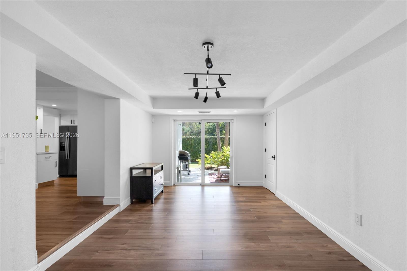 5930 Southwest 47th Street Miami, FL 33155 - Photo 13 of 34