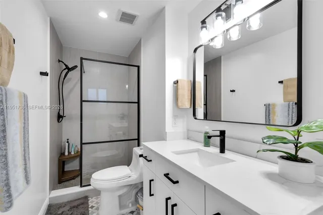 $5,000 | 5930 Southwest 47th Street, Miami, FL 33155