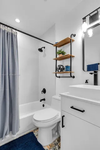 $5,000 | 5930 Southwest 47th Street, Miami, FL 33155