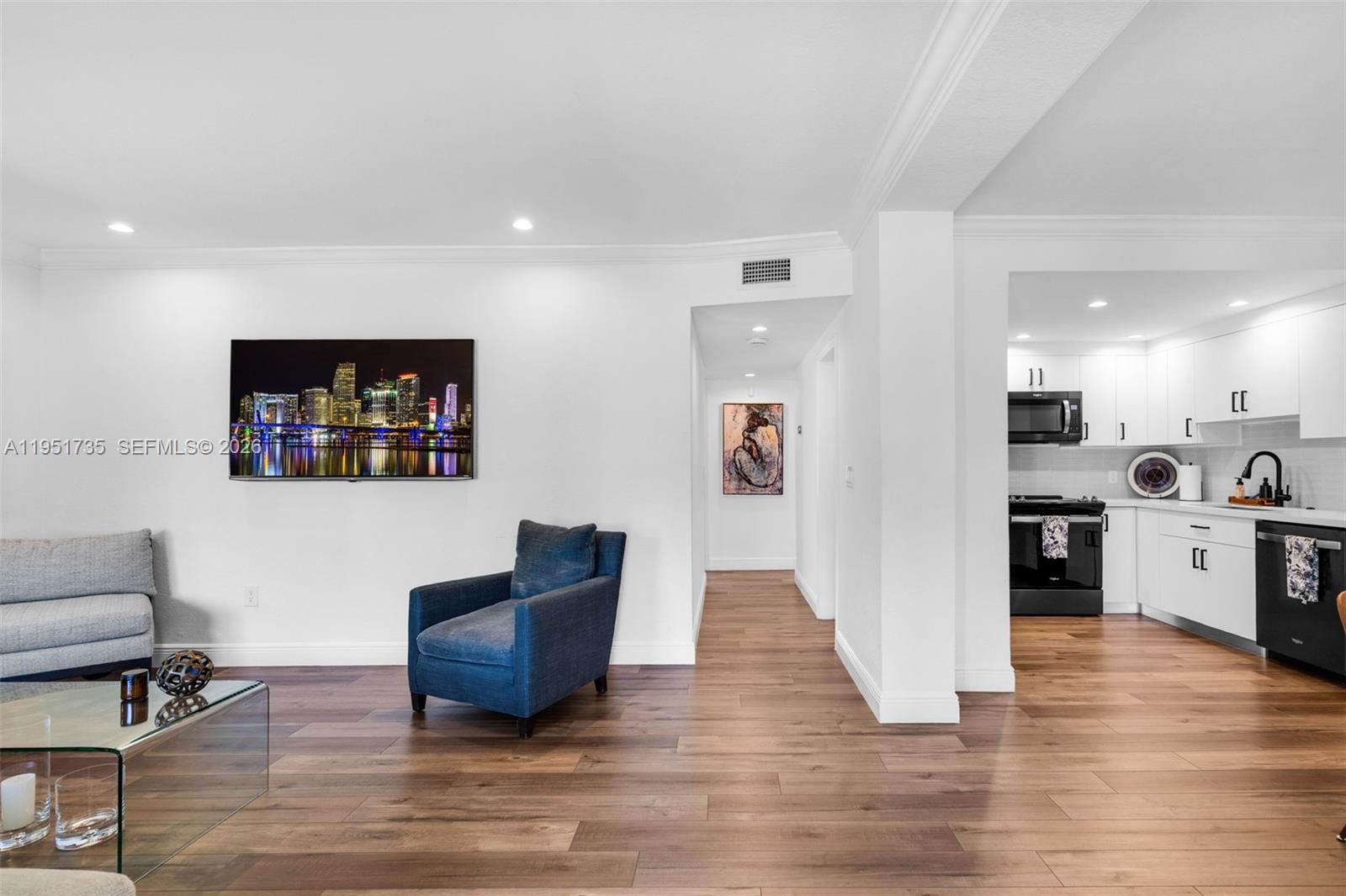 5930 Southwest 47th Street Miami, FL 33155 - Photo 4 of 34