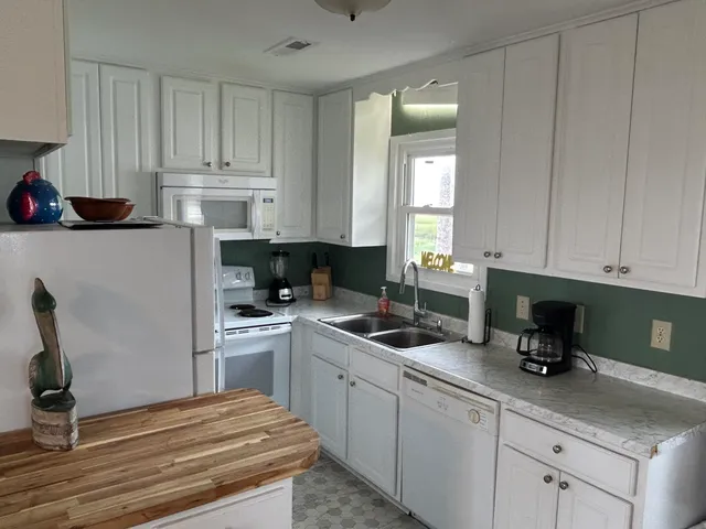 $965,000 | 1736 East Ashley Avenue, Folly Beach, SC 29439