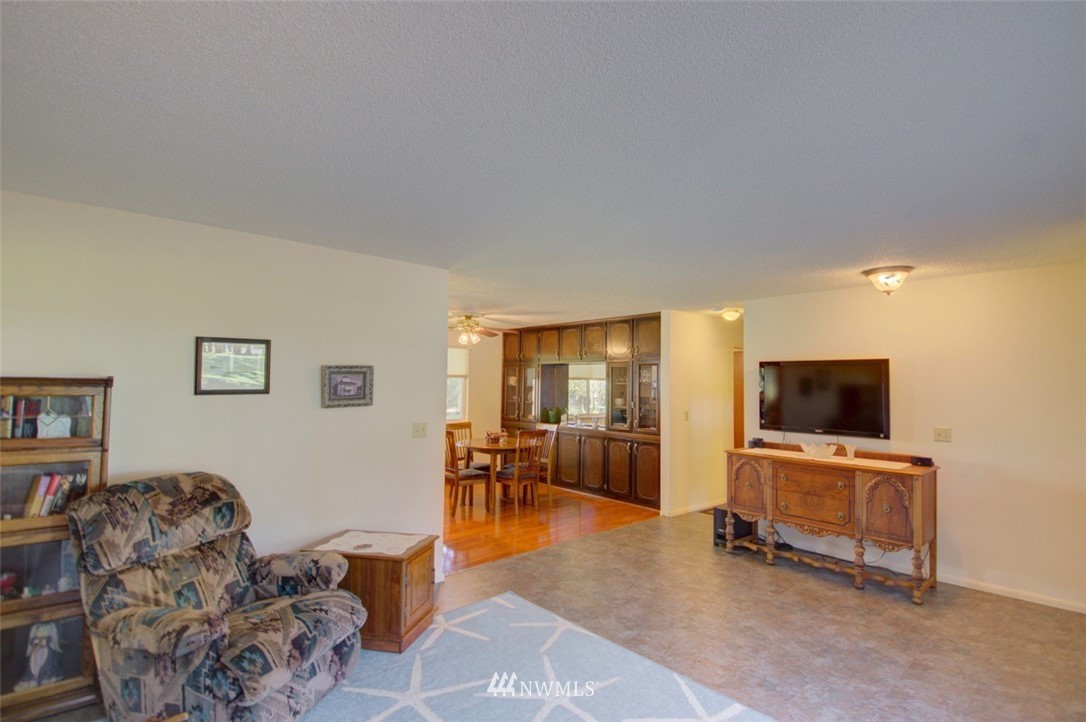10320 173rd Avenue Southwest Rochester, WA 98579 - Photo 5 of 26