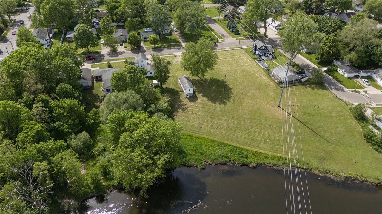810 Constantine Street Three Rivers, MI 49093 - Photo 34 of 39