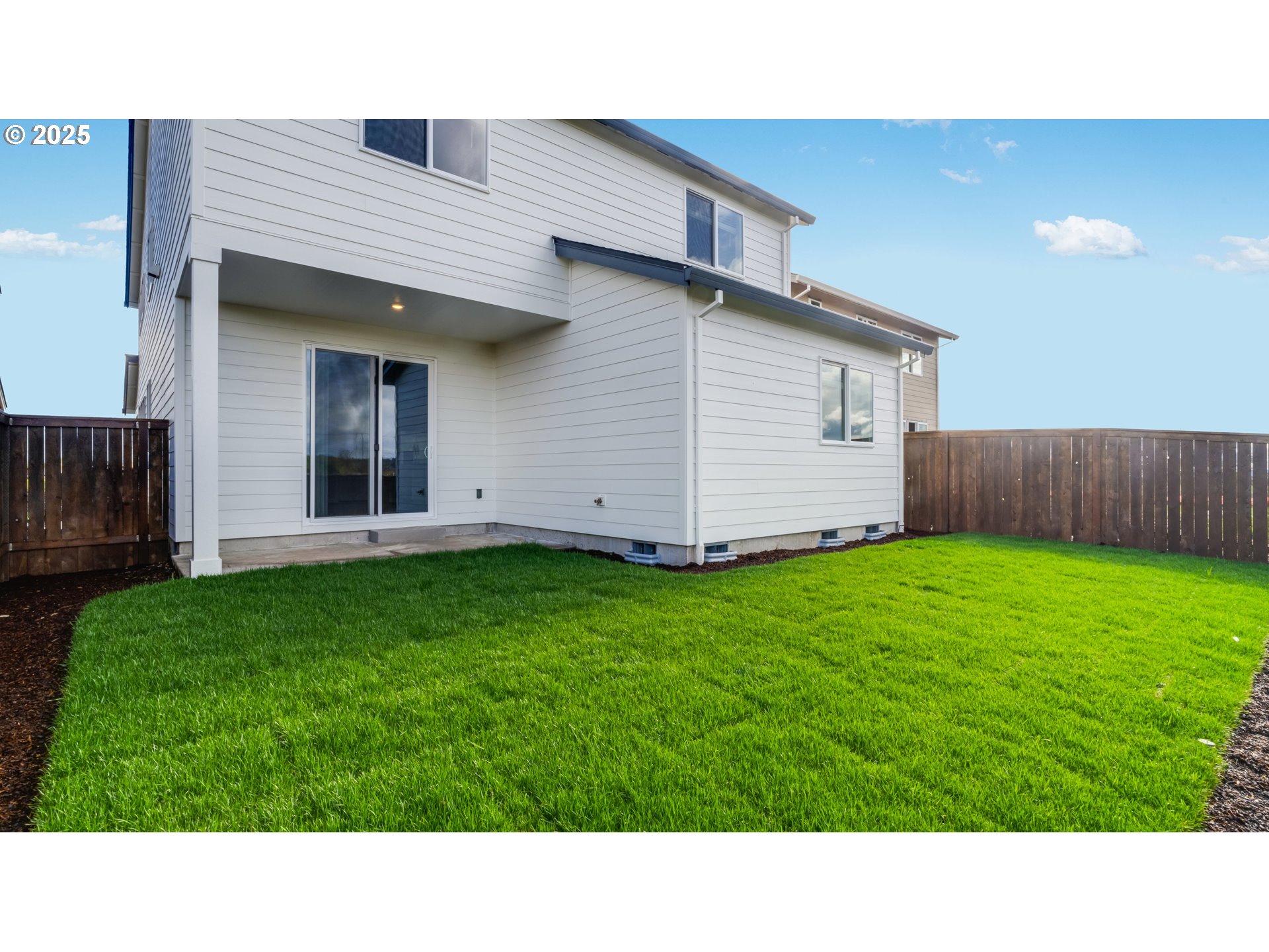 996 Legacy Lane Eugene, OR 97402 - Photo 24 of 37 a black and white photo of a house