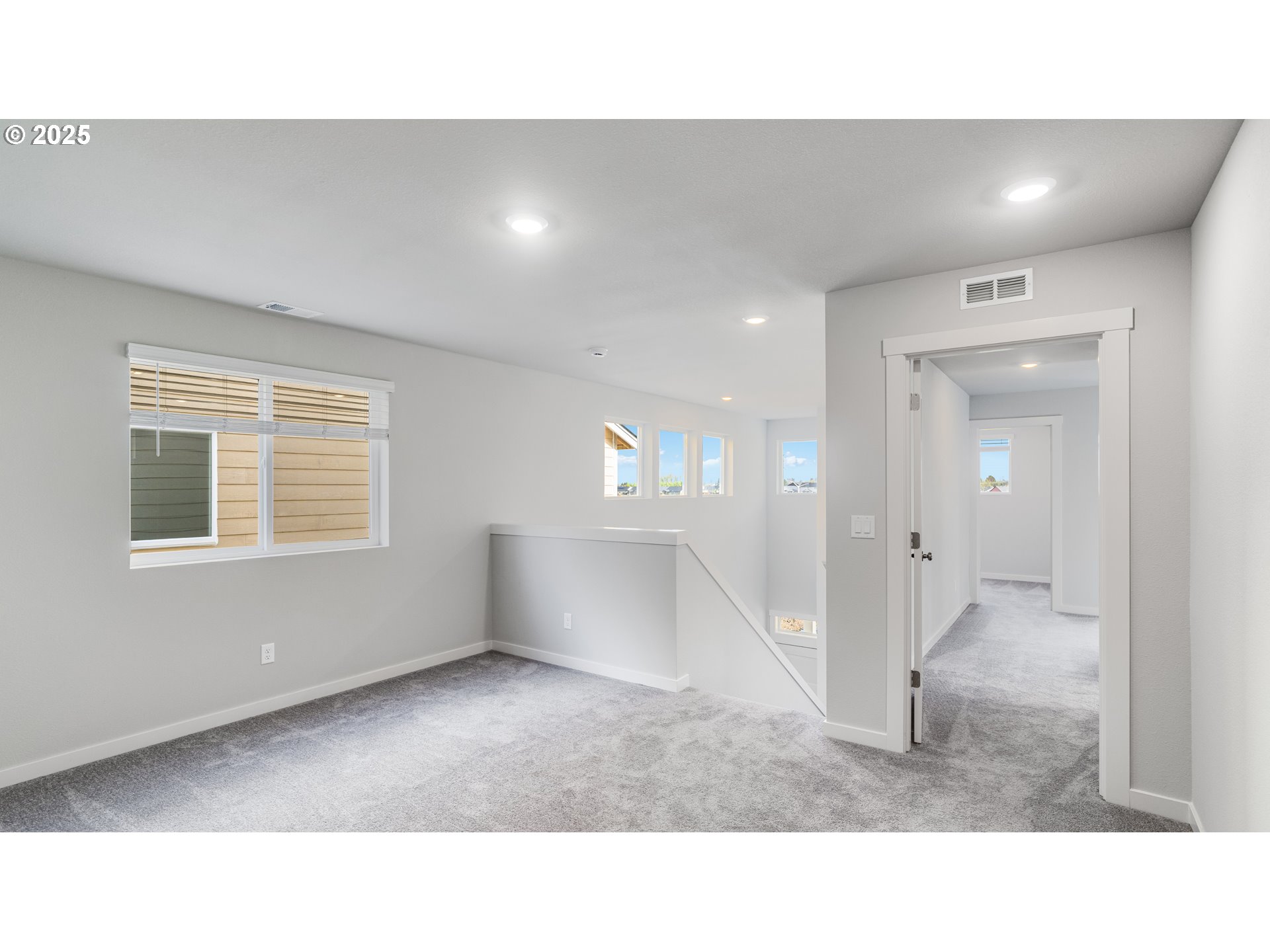 996 Legacy Lane Eugene, OR 97402 - Photo 32 of 37 a open hall with stairs