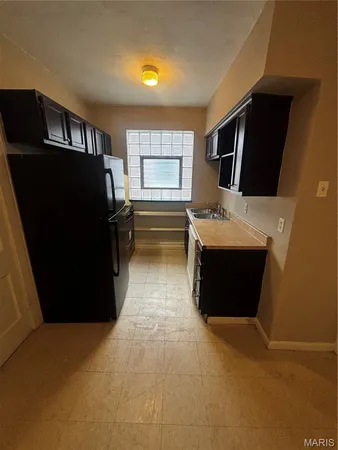 $795 | 5043 Alaska Avenue, Unit D, St. Louis, MO 63111