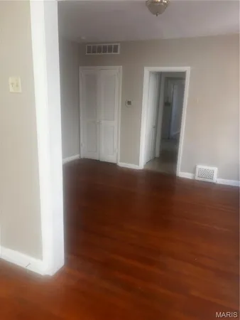 $795 | 5043 Alaska Avenue, Unit D, St. Louis, MO 63111