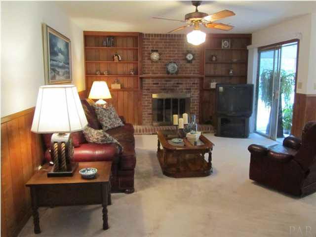 7595 Templeton Road Pensacola, FL 32506 - Photo 7 of 22 Family Room