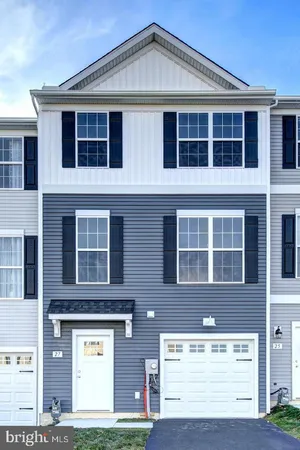 $2,100 | 12463 Jackson Avenue, Unit 3, Waynesboro, PA 17268