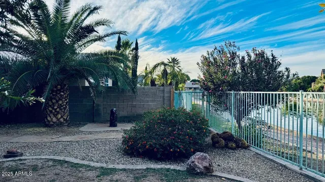 $2,100 | 10752 West Granada Road, Avondale, AZ 85392